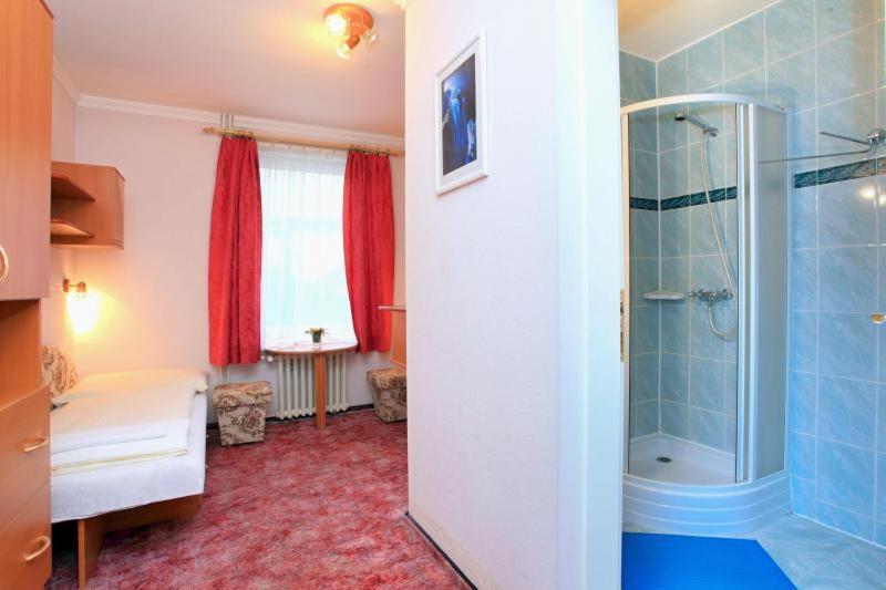 Hotel Central Kremnica Pokój zdjęcie